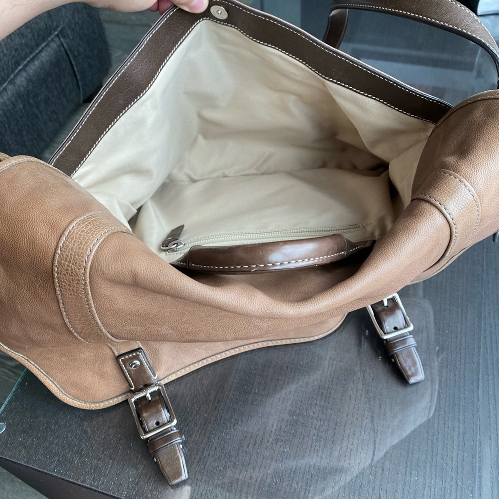 COACH HAL Medium Messenger - Picture 9 of 10
